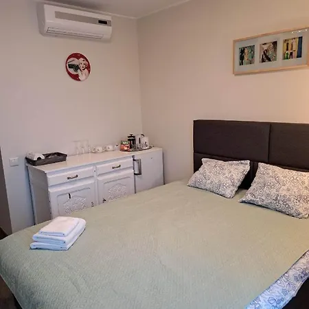 Privaatne Aisa Tn.39, Apartment *